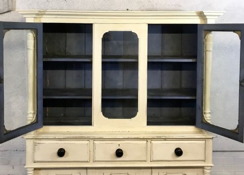 VICTORIAN PINE DRESSER WITH ORIGINAL BLUE PAINT INSIDE - ADDITIONAL PHOTO 7