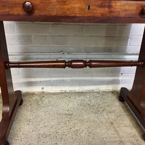VICTORIAN MAHOGANY WRITING TABLE WITH SINGLE DRAWER - ADDITIONAL PHOTO 7