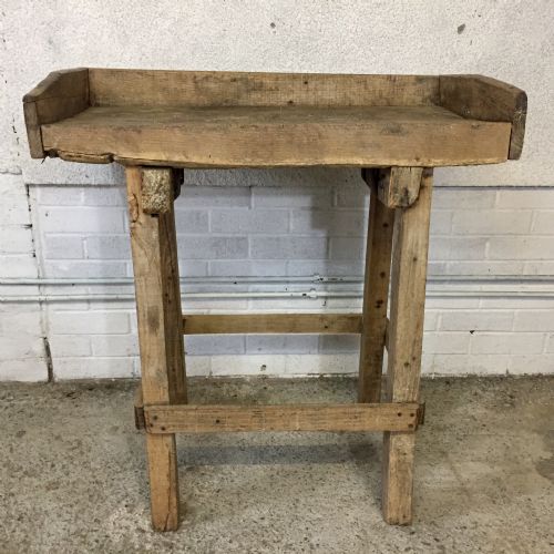 19th century rustic chopping block table - CATEGORY: ANTIQUE MISCELLANEOUS - DATED 19TH CENTURY
