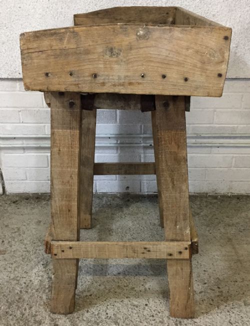 19TH CENTURY RUSTIC CHOPPING BLOCK TABLE - ADDITIONAL PHOTO 6