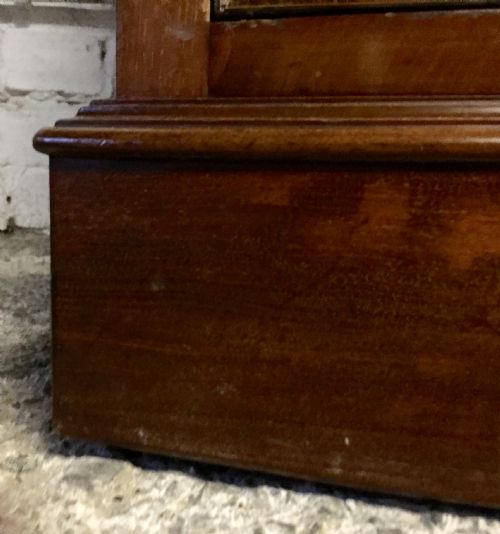 EDWARDIAN MAHOGANY BOW FRONT CHEST OF DRAWERS - ADDITIONAL PHOTO 7