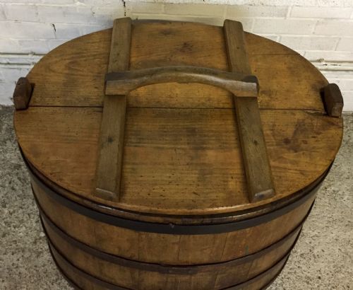 19TH CENTURY COOPERED BARREL - ADDITIONAL PHOTO 10