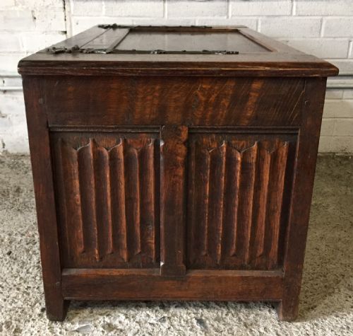 19TH CENTURY OAK CHEST WITH BLIND TRACERY AND LINEN FOLD PANELS - ADDITIONAL PHOTO 13