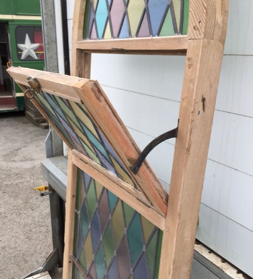VICTORIAN PINE FRAMED ARCH TOP WINDOW WITH LEAD LIGHT PANELS - ADDITIONAL PHOTO 11