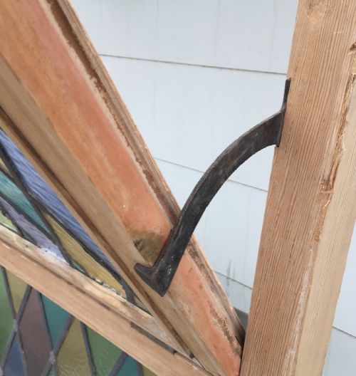 VICTORIAN PINE FRAMED ARCH TOP WINDOW WITH LEAD LIGHT PANELS - ADDITIONAL PHOTO 13