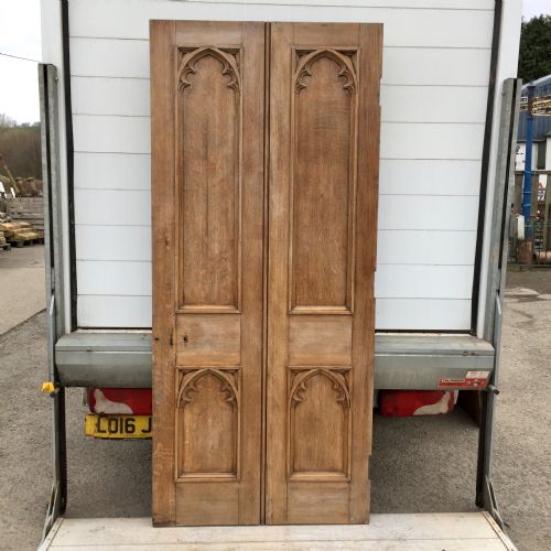 victorian gothic oak internal door with blind tracery detail to both sides - CATEGORY: ANTIQUE MISCELLANEOUS - DATED VICTORIAN
