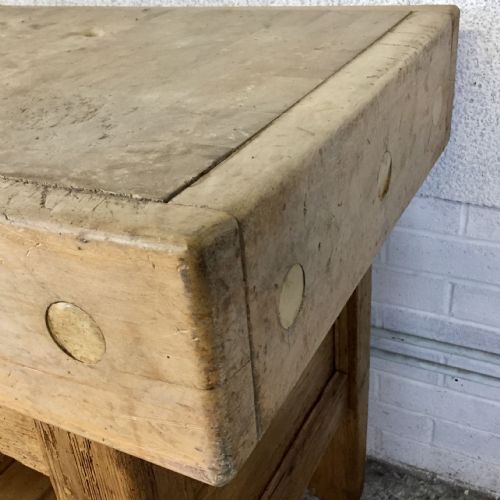 EARLY 20TH CENTURY BUTCHERS BLOCK ON BASE - ADDITIONAL PHOTO 5