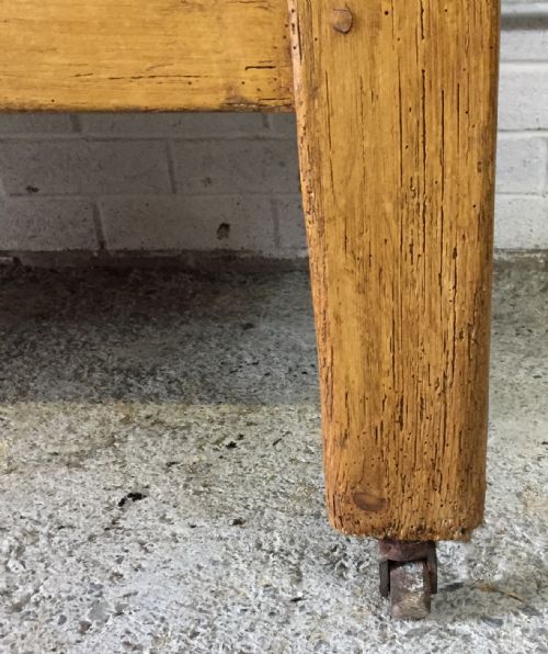 EARLY 20TH CENTURY BUTCHERS BLOCK ON BASE - ADDITIONAL PHOTO 7