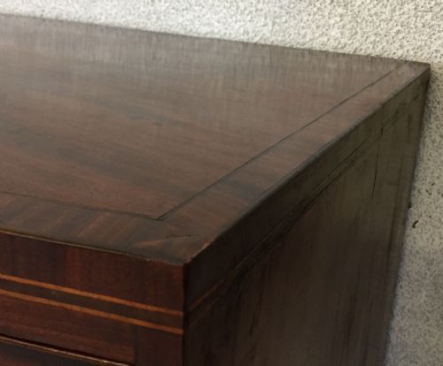 VERY UNUSUAL GEORGE III MAHOGANY BOW FRONT CHEST - ADDITIONAL PHOTO 4