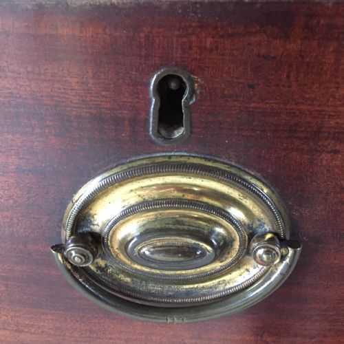 VERY UNUSUAL GEORGE III MAHOGANY BOW FRONT CHEST - ADDITIONAL PHOTO 5