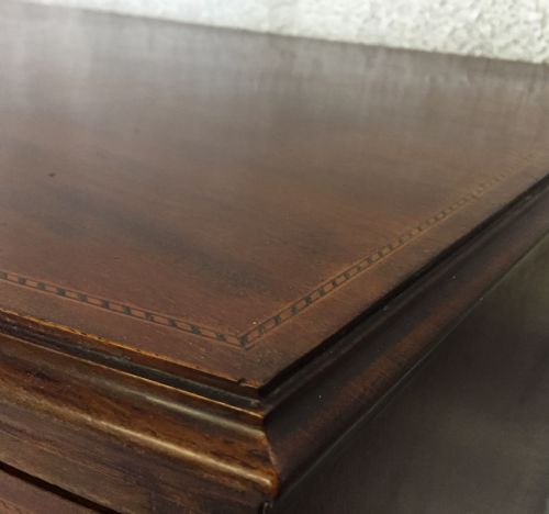 EDWARDIAN MAHOGANY BOW FRONT CHEST OF DRAWERS - ADDITIONAL PHOTO 4
