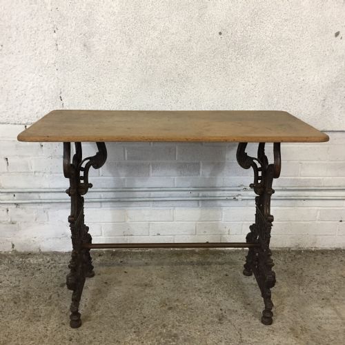 victorian pub table with cast iron base and original mahogany top - CATEGORY: ANTIQUE TABLES - DATED VICTORIAN