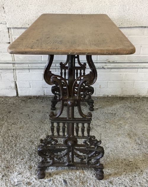 VICTORIAN PUB TABLE WITH CAST IRON BASE AND ORIGINAL MAHOGANY TOP - ADDITIONAL PHOTO 11