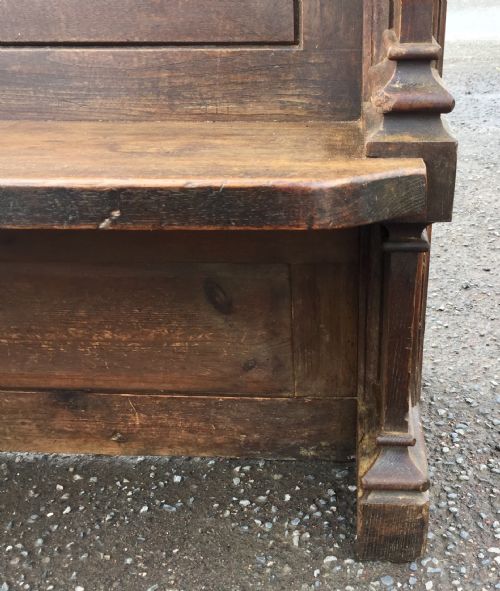 LARGE VICTORIAN CARVED OAK PEW - ADDITIONAL PHOTO 7