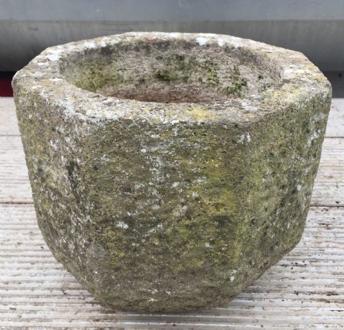 PAIR OF 19TH CENTURY HAND CARVED STONE POTS PLANTERS - ADDITIONAL PHOTO 2