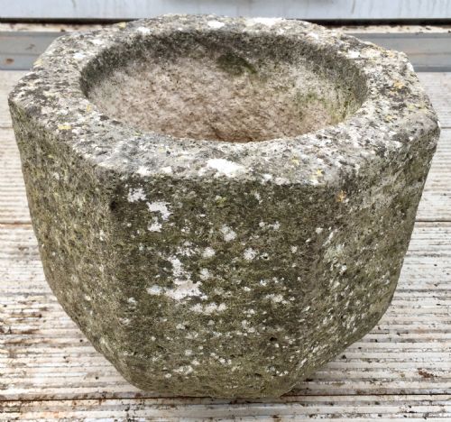 PAIR OF 19TH CENTURY HAND CARVED STONE POTS PLANTERS - ADDITIONAL PHOTO 5