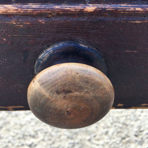 19TH CENTURY PINE SCRUB TOP TABLE IN ORIGINAL PAINT FINISH - ADDITIONAL PHOTO 6
