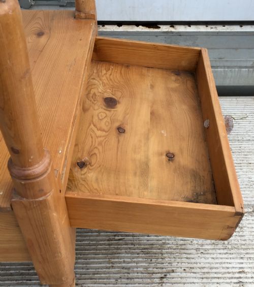 VICTORIAN PINE WASHSTAND WITH SHAPED GALLERY BACK - ADDITIONAL PHOTO 8