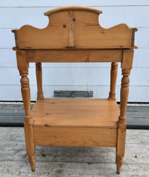 VICTORIAN PINE WASHSTAND WITH SHAPED GALLERY BACK - ADDITIONAL PHOTO 12