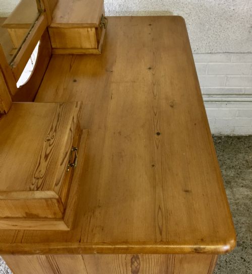 VICTORIAN PINE DRESSING CHEST - ADDITIONAL PHOTO 5