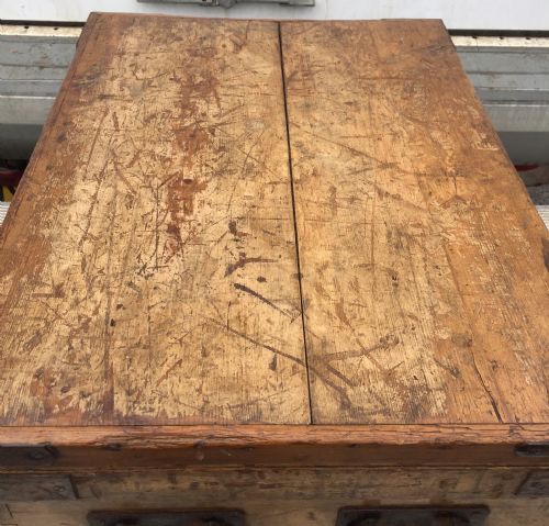 VICTORIAN PINE STRONG BOX WITH METAL CORNER STRAPS - ADDITIONAL PHOTO 1