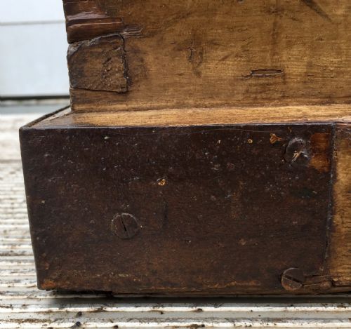 VICTORIAN PINE STRONG BOX WITH METAL CORNER STRAPS - ADDITIONAL PHOTO 9