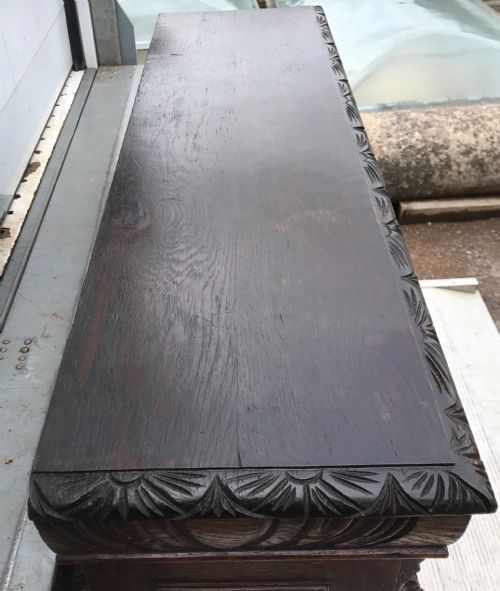 VICTORIAN ENGLISH CARVED OAK BOOKCASE WITH ADJUSTABLE SHELVES - ADDITIONAL PHOTO 1