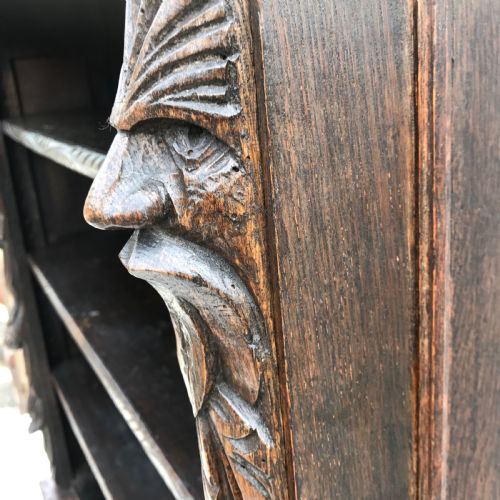 VICTORIAN ENGLISH CARVED OAK BOOKCASE WITH ADJUSTABLE SHELVES - ADDITIONAL PHOTO 6