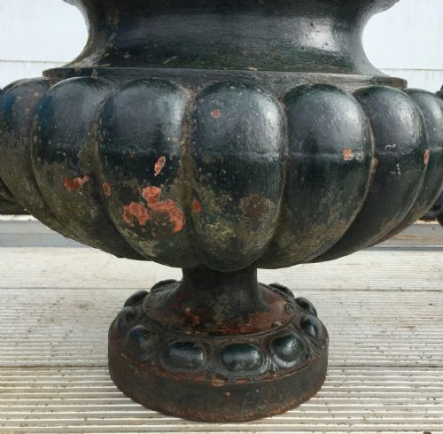 PAIR OF 19TH CENTURY FRENCH CAST IRON URNS - ADDITIONAL PHOTO 5