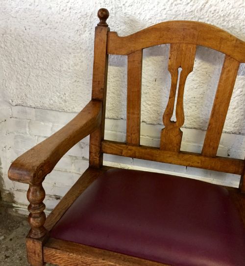 EDWARDIAN OAK 3 SEATER BENCH WITH LIFT OUT UPHOLSTERED SEATS - ADDITIONAL PHOTO 2
