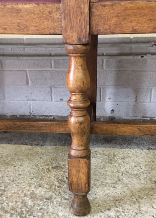 EDWARDIAN OAK 3 SEATER BENCH WITH LIFT OUT UPHOLSTERED SEATS - ADDITIONAL PHOTO 12