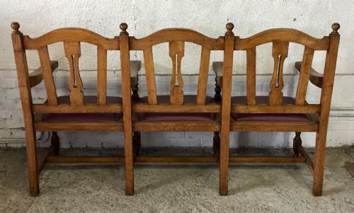 EDWARDIAN OAK 3 SEATER BENCH WITH LIFT OUT UPHOLSTERED SEATS - ADDITIONAL PHOTO 17