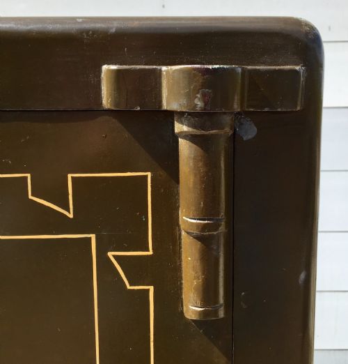 EARLY 20TH CENTURY SAFE COMPLETE WITH KEY - ADDITIONAL PHOTO 3