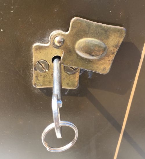 EARLY 20TH CENTURY SAFE COMPLETE WITH KEY - ADDITIONAL PHOTO 5