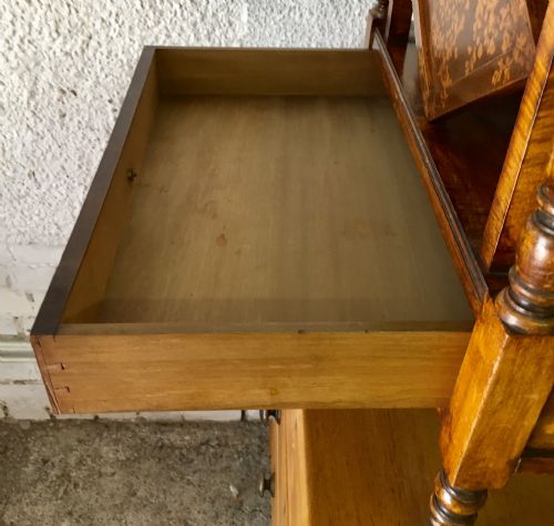 VICTORIAN CIRCA 1900 MAPLE WOOD CANTERBURY WITH ORIGINAL CASTORS AND A VERY UNUSUAL DESIGN - ADDITIONAL PHOTO 16