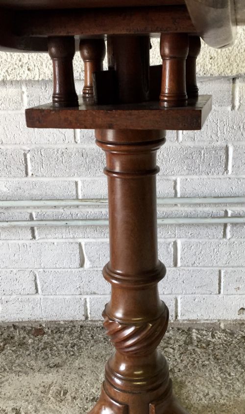 GEORGIAN MAHOGANY TILT TOP OCCASIONAL TABLE WITH BIRD CAGE MECHANISM - ADDITIONAL PHOTO 4