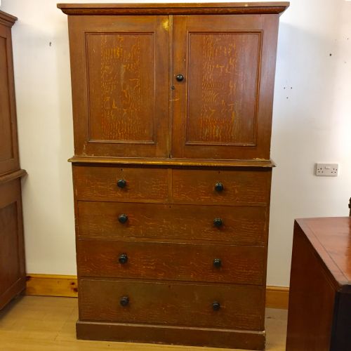 VICTORIAN PINE WEST COUNTRY HOUSEKEEPER'S LINEN CUPBOARD WITH ORIGINAL PAINTED OAK GRAIN EFFECT - ADDITIONAL PHOTO 1