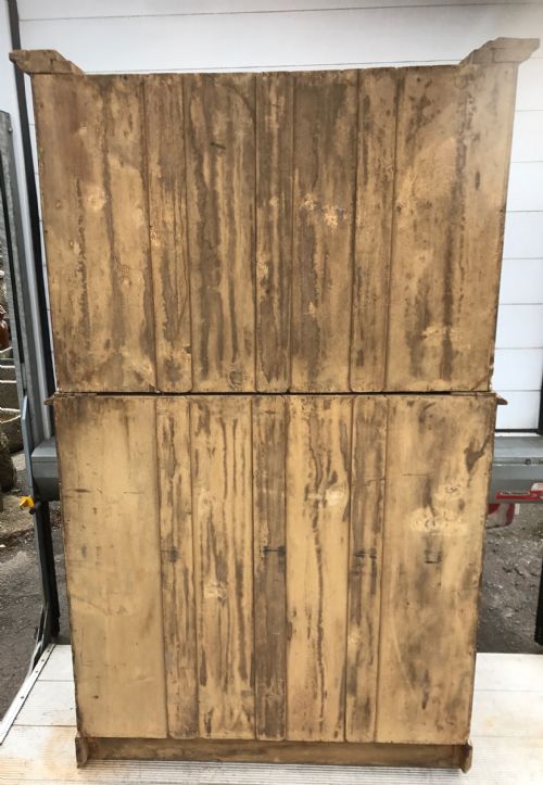VICTORIAN PINE WEST COUNTRY HOUSEKEEPER'S LINEN CUPBOARD WITH ORIGINAL PAINTED OAK GRAIN EFFECT - ADDITIONAL PHOTO 13