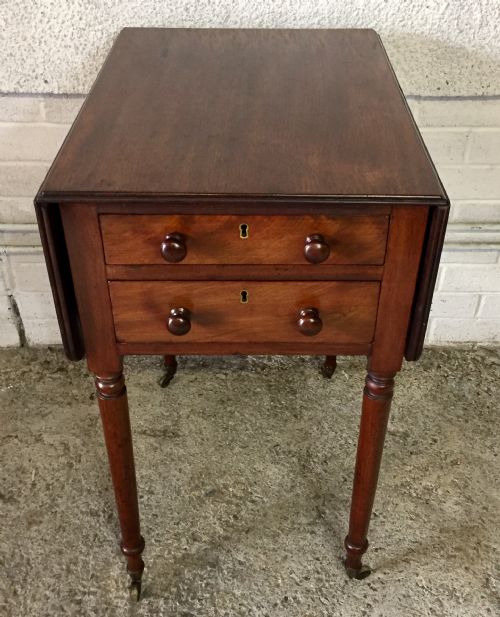 EARLY VICTORIAN MAHOGANY WORK TABLE WITH DROP FLAPS AND COMPLETE WITH ORIGINAL KNOBS AND ON ORIGINAL BRASS CASTORS - ADDITIONAL PHOTO 1
