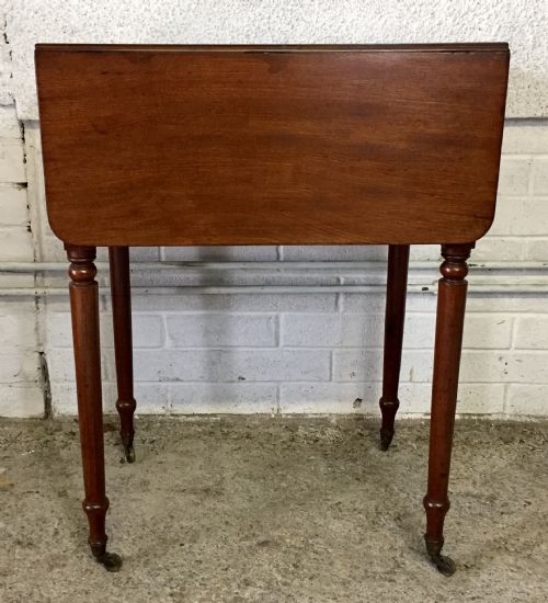 EARLY VICTORIAN MAHOGANY WORK TABLE WITH DROP FLAPS AND COMPLETE WITH ORIGINAL KNOBS AND ON ORIGINAL BRASS CASTORS - ADDITIONAL PHOTO 8