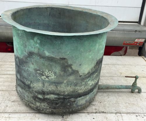19TH CENTURY VERDIGRIS RIVETED COPPER BOILER WITH ORIGINAL TAP - ADDITIONAL PHOTO 7