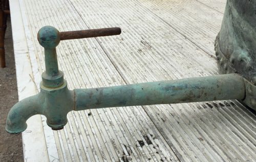 19TH CENTURY VERDIGRIS RIVETED COPPER BOILER WITH ORIGINAL TAP - ADDITIONAL PHOTO 8