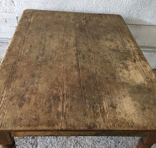 VICTORIAN PINE KITCHEN TABLE WITH SINGLE DRAWER - ADDITIONAL PHOTO 3