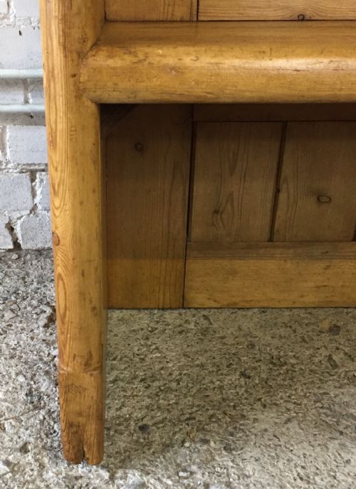 VICTORIAN PINE CHURCH PEW - ADDITIONAL PHOTO 5