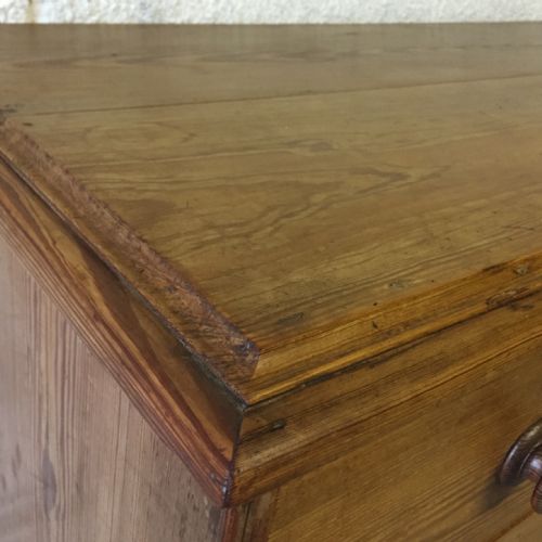 VICTORIAN PITCH PINE CHEST OF DRAWERS - ADDITIONAL PHOTO 4
