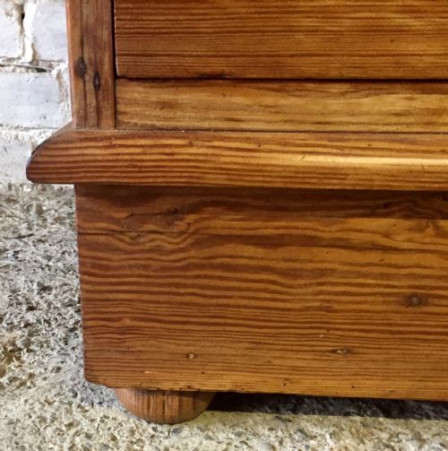 VICTORIAN PITCH PINE CHEST OF DRAWERS - ADDITIONAL PHOTO 8
