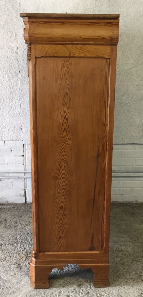 CIRCA 1900 PITCH PINE CUPBOARD WITH SHELVES AND 3 DRAWERS - ADDITIONAL PHOTO 13