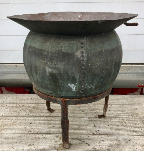 19TH CENTURY COPPER POT ON ASSOCIATED IRON STAND - ADDITIONAL PHOTO 4