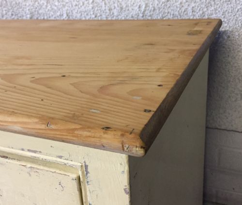 VICTORIAN PINE DRESSER BASE WITH 3 DRAWERS OVER 2 PAIRS OF CUPBOARD DOORS - ADDITIONAL PHOTO 6