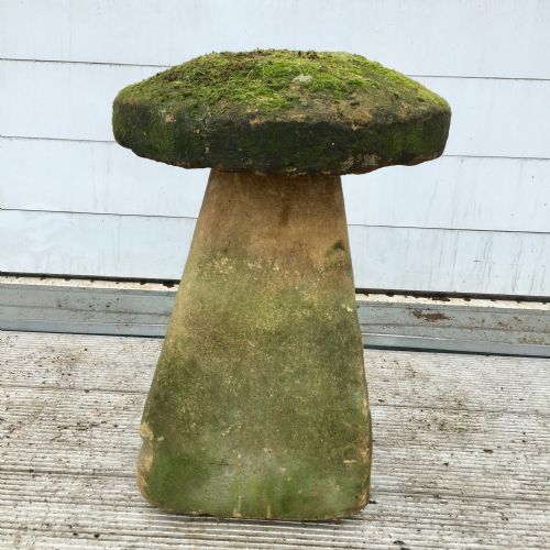 19th century sandstone staddle stone - CATEGORY: ANTIQUE MISCELLANEOUS - DATED 19TH CENTURY